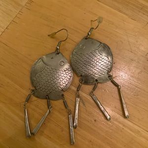 🚫SOLD🚫Vintage ‘80s Silver Fish Earrings